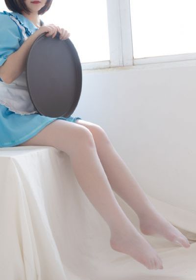 天降女子从2楼掉下了未修剪