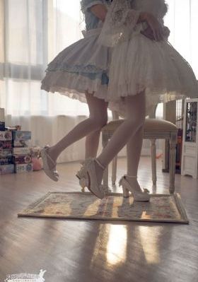 百合h嗯啊巨肉寝室abo