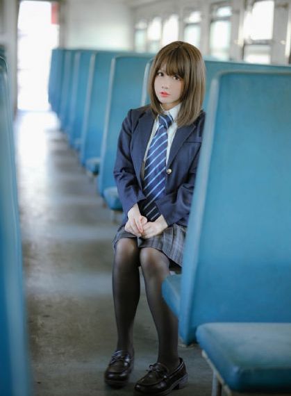 艳春荡女淫完整版
