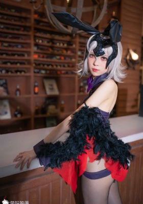miad一711紧身裙女教师