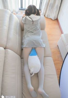 女生和男生靠逼
