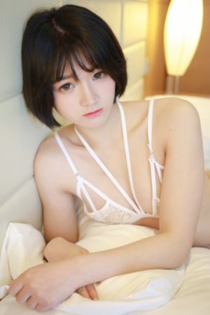 纤纤影院在线观看
