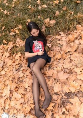 《小镇姑娘》在线观看