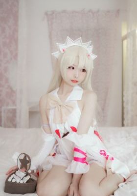 镜流口水流白色液体正常吗图片