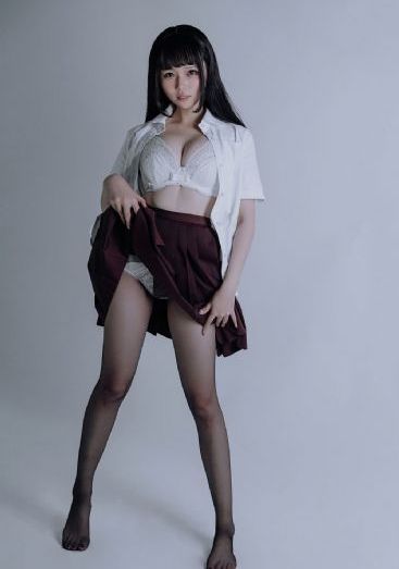 她在丈夫面前被耍了葵司